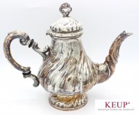 Silberne Kaffeekanne